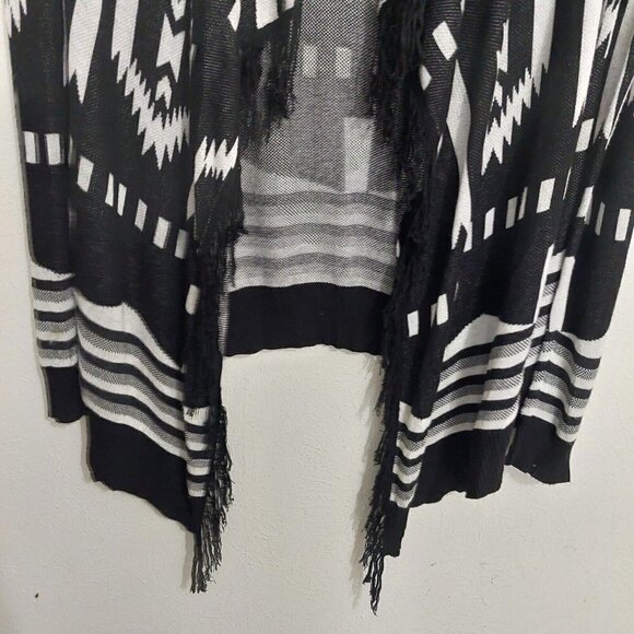 Umgee Knit Sweater Open Front Fringe Black White Southwest Waterfall Front Sz L - Picture 4 of 11
